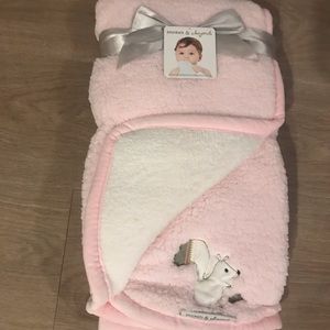 blankets & beyond Blanket